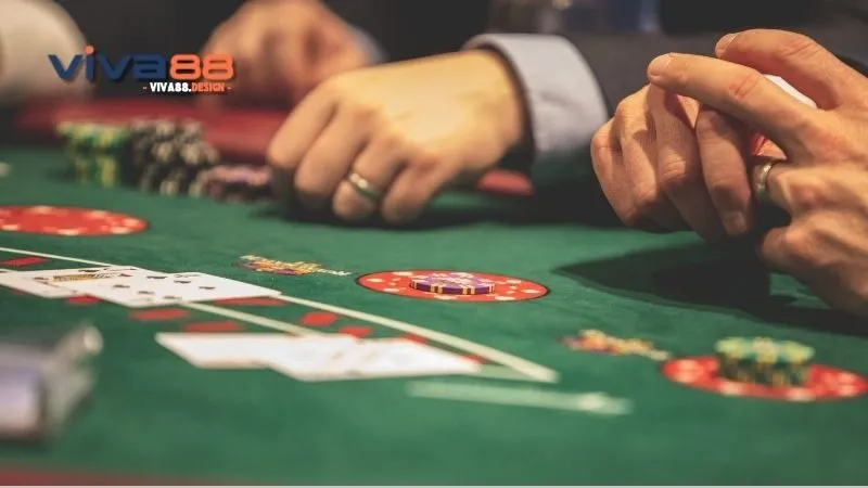 Sảnh Rồng Poker - Trải Nghiệm Chơi Game Thú Vị Nhất Trong Casino 2 sanh-rong-poker-kham-pha-sanh-rong